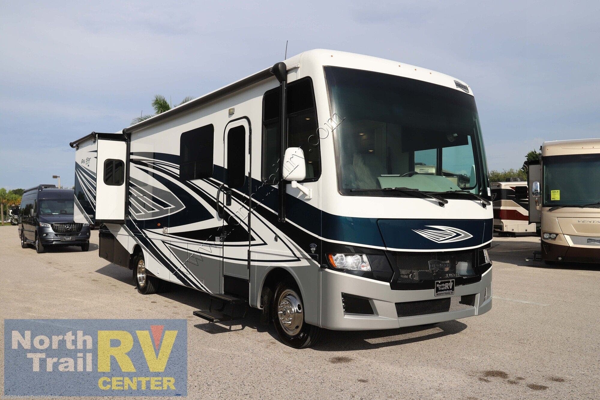Used 2025 Newmar Bay Star Sport 3014 available in Fort Myers, Florida
