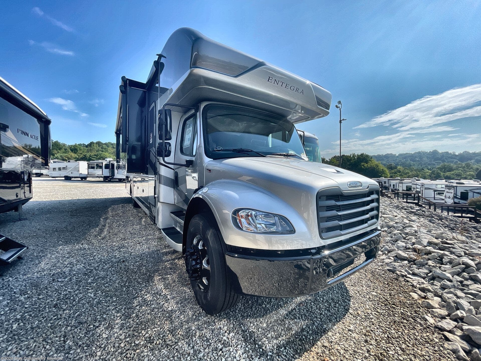 New 2026 Entegra Coach Accolade 37L available in Louisville, Tennessee