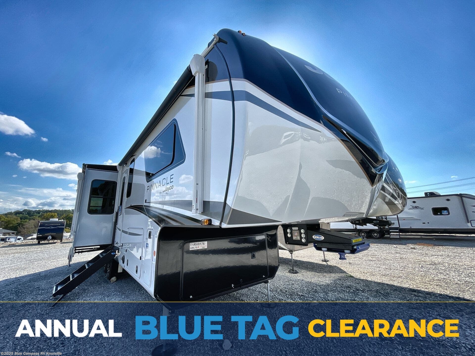 New 2026 Jayco Pinnacle 32RLTS available in Louisville, Tennessee