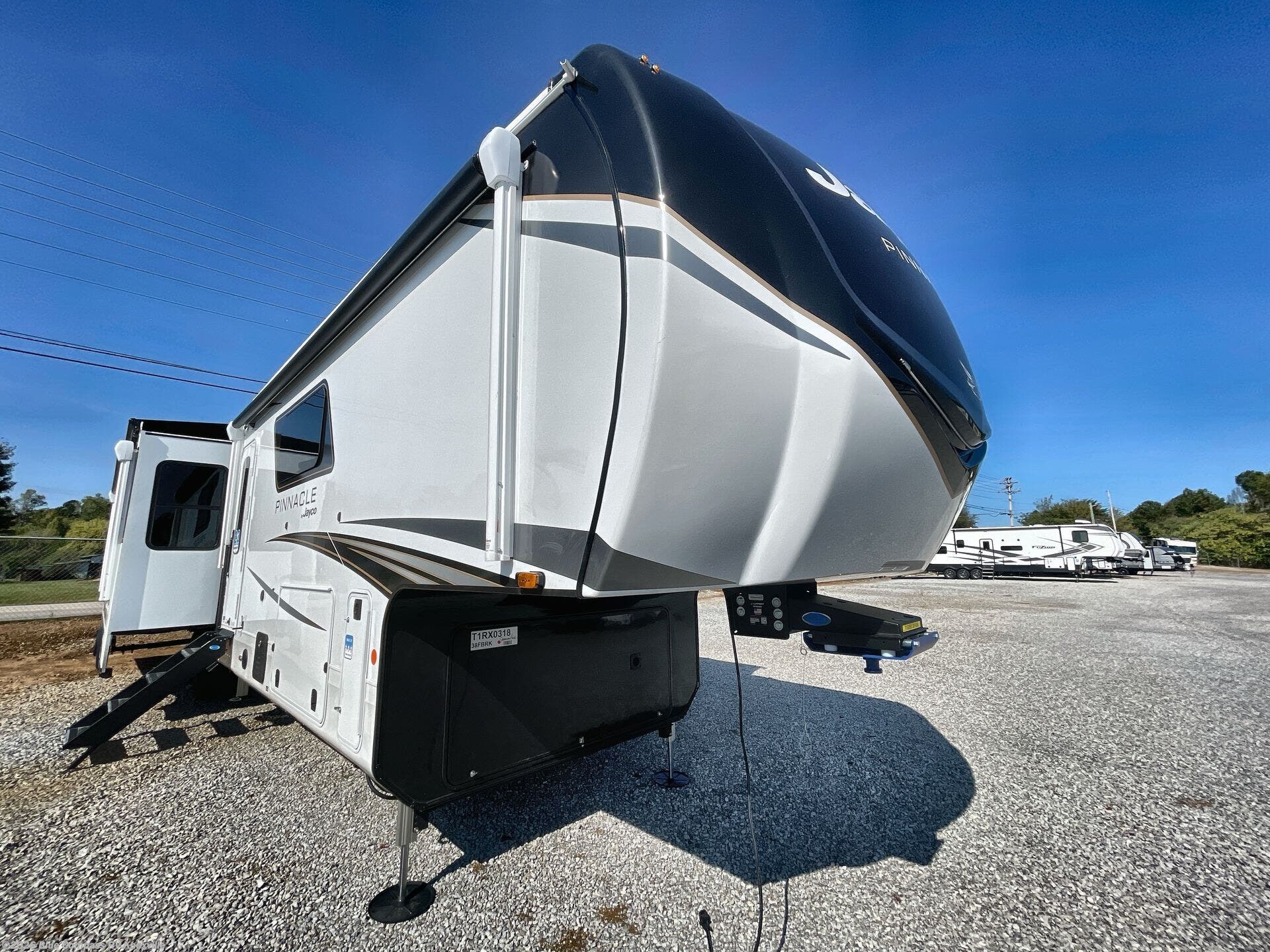 New 2026 Jayco Pinnacle 38FBRK available in Louisville, Tennessee