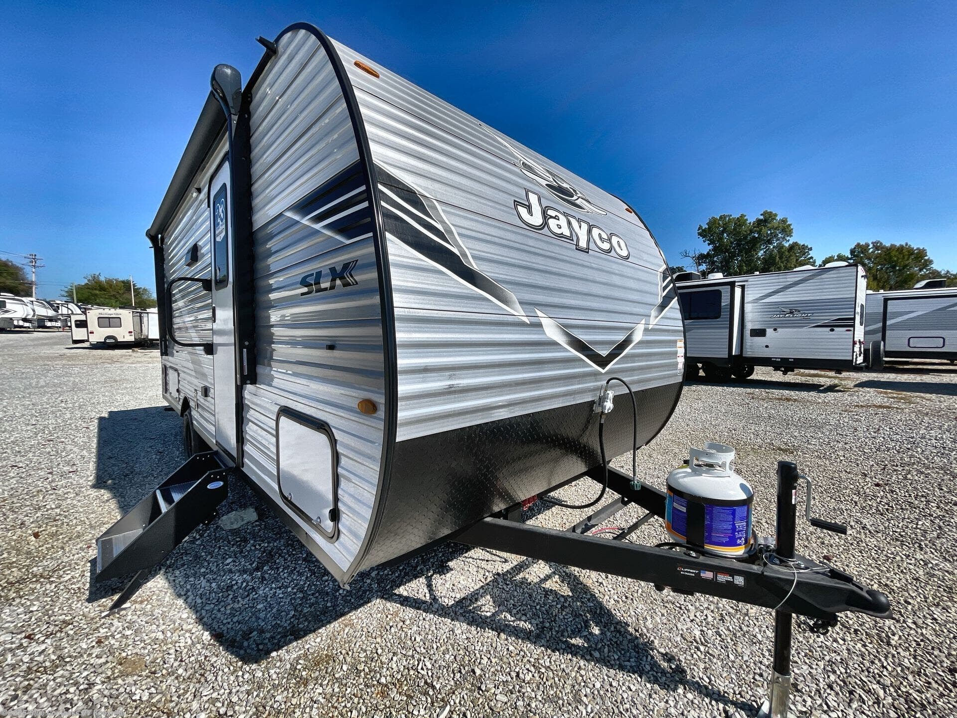 New 2026 Jayco Jay Flight SLX 197MB available in Louisville, Tennessee
