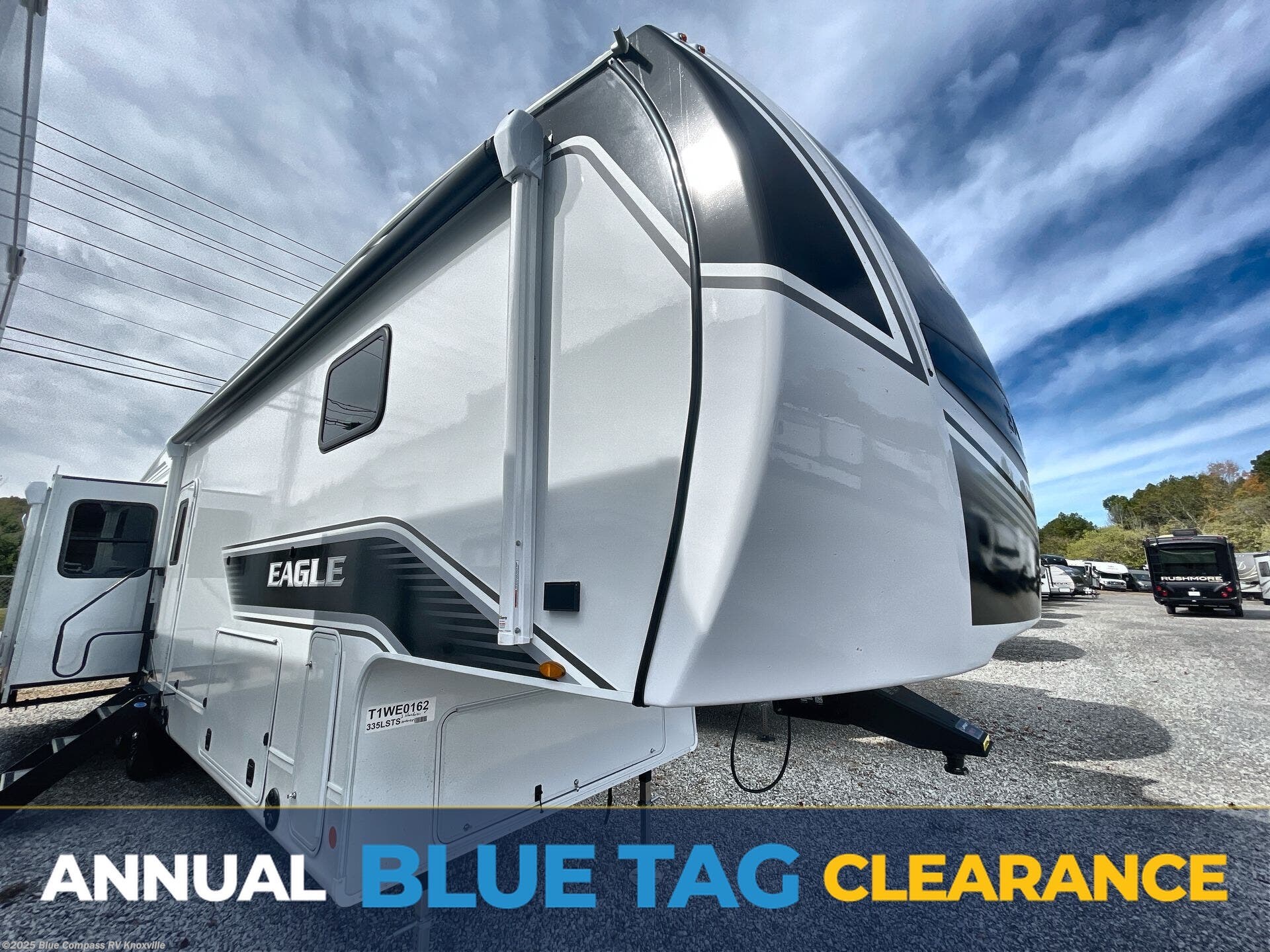 New 2026 Jayco Eagle 335LSTS available in Louisville, Tennessee