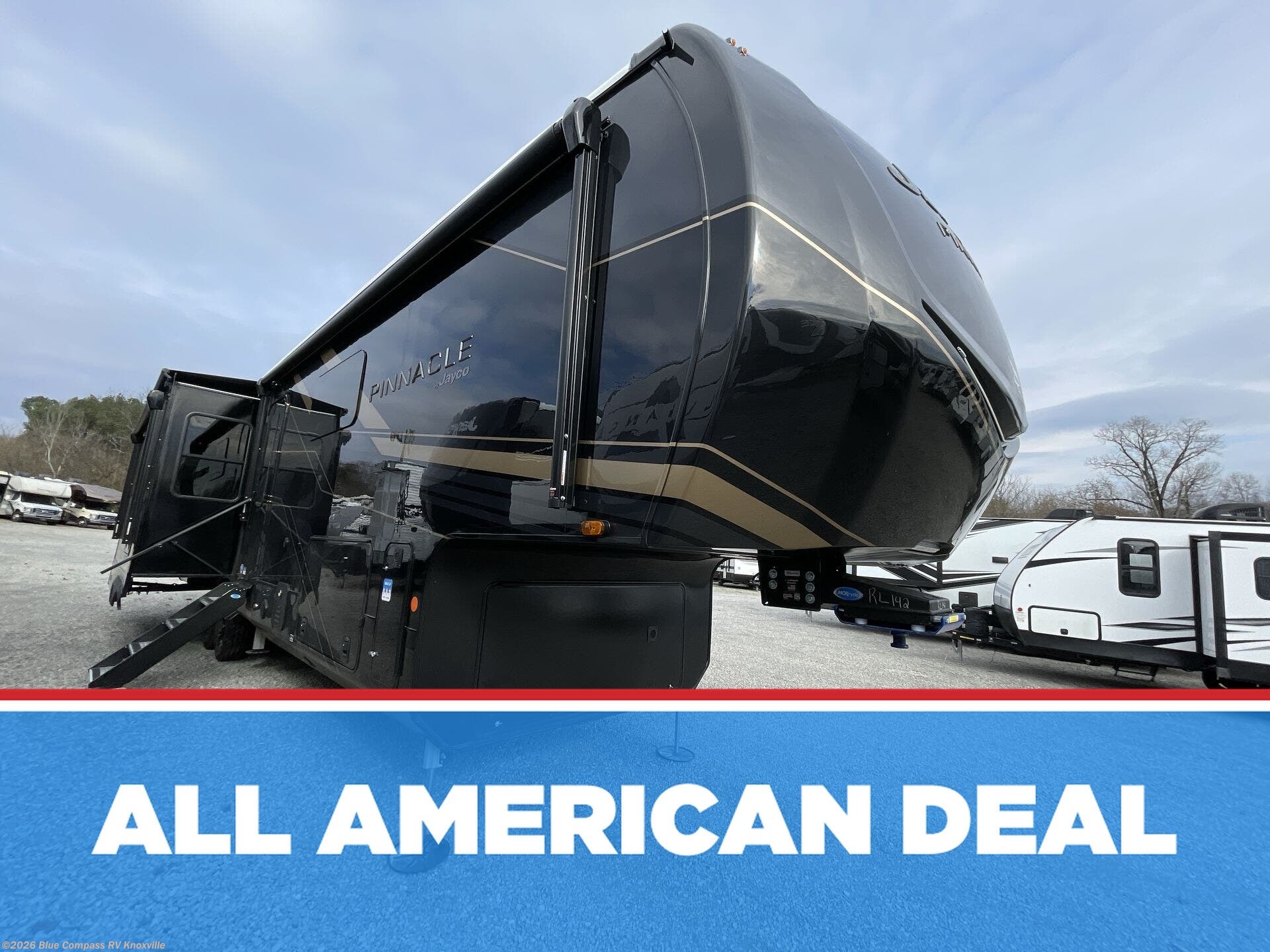 New 2026 Jayco Pinnacle 36FBTS available in Louisville, Tennessee