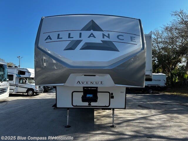 New 2025 Alliance RV Avenue 32RLS available in Louisville, Tennessee