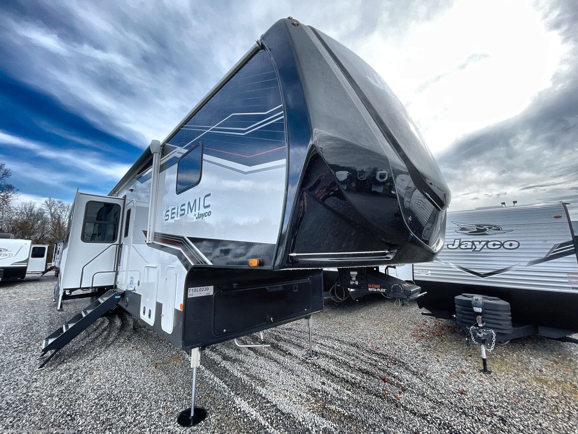 New 2026 Jayco Seismic 395 available in Louisville, Tennessee