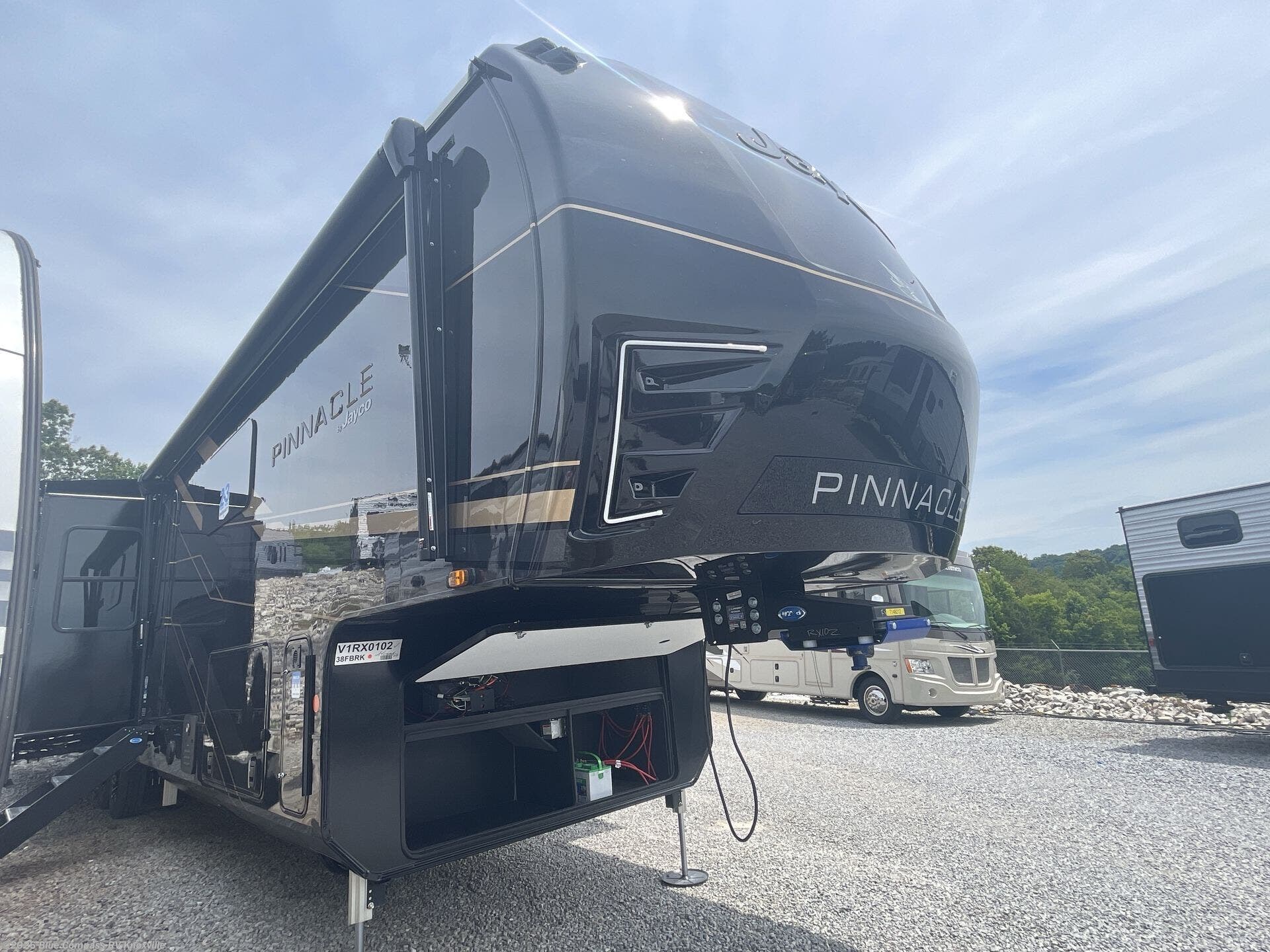 New 2027 Jayco Pinnacle 38FBRK available in Louisville, Tennessee