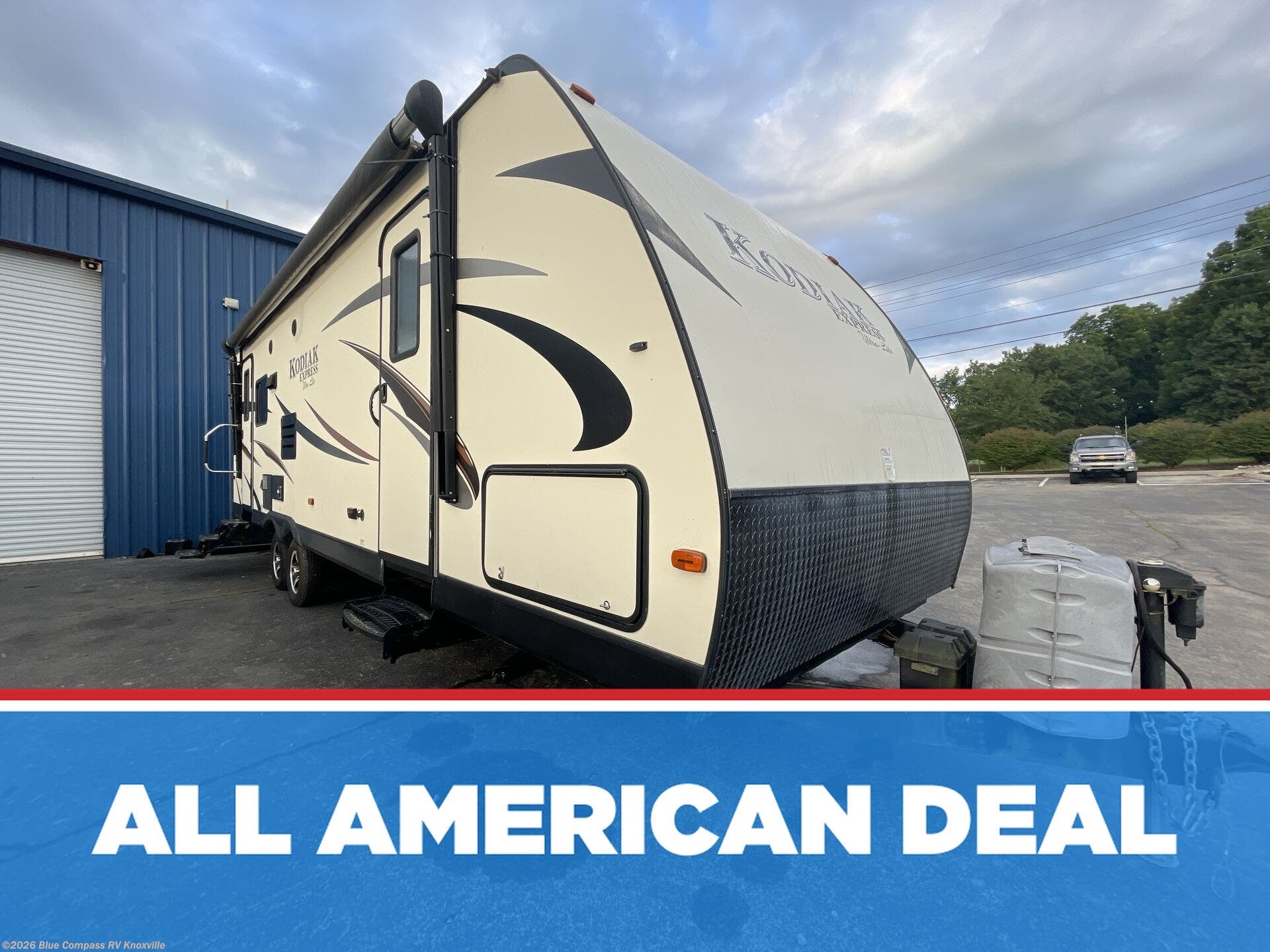Used 2016 Dutchmen Kodiak Express 264RLSL available in Louisville, Tennessee