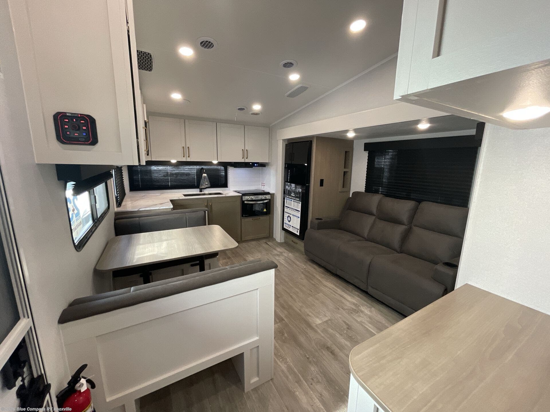 New 2027 Jayco Eagle SLE 24MLE available in Louisville, Tennessee