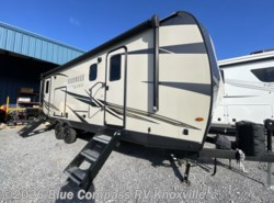 Used 2027 Forest River Rockwood Ultra Lite 2614BS available in Louisville, Tennessee