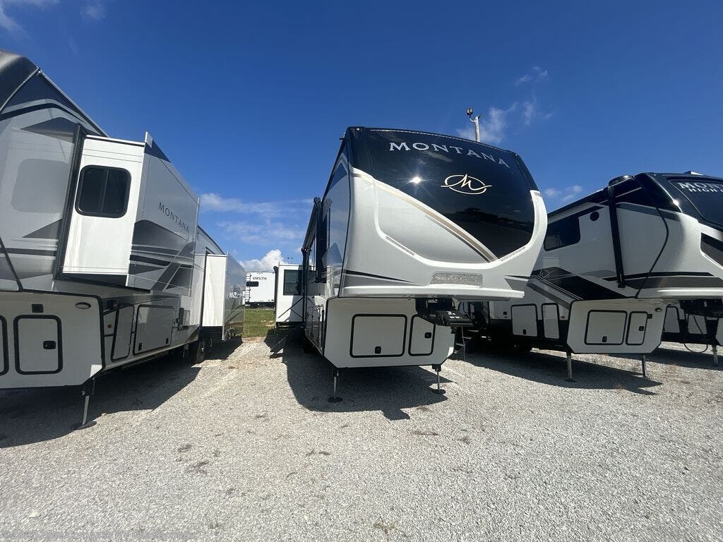 New 2025 Keystone Montana 3857BR available in Ringgold, Georgia