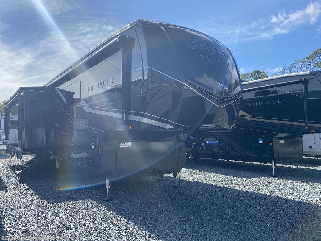 New 2026 Jayco Pinnacle 38FBRK available in Ringgold, Georgia
