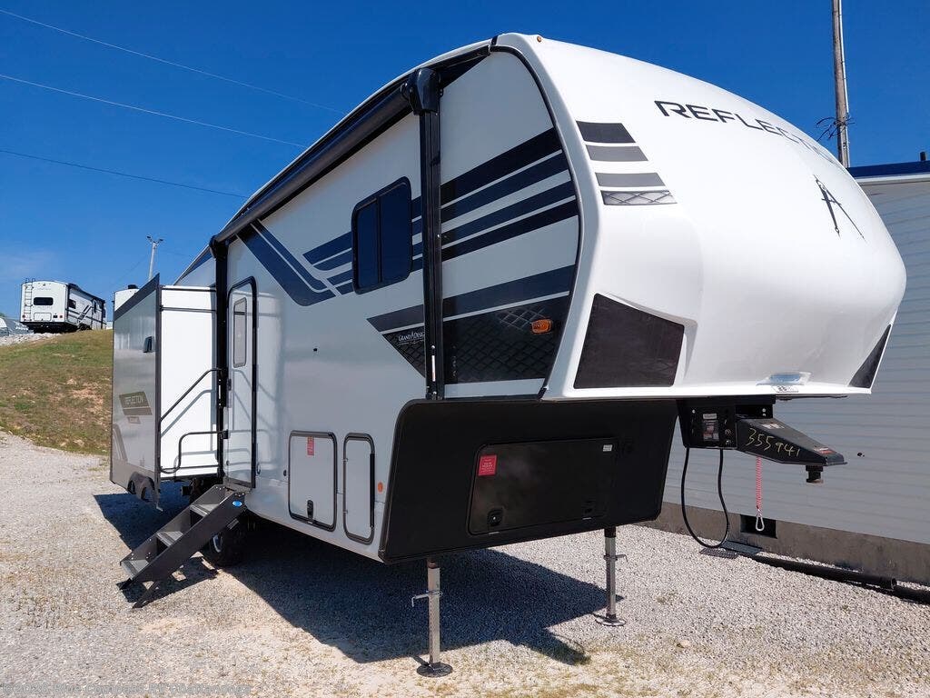 New 2026 Grand Design Reflection 100 Series 28RL available in Ringgold, Georgia