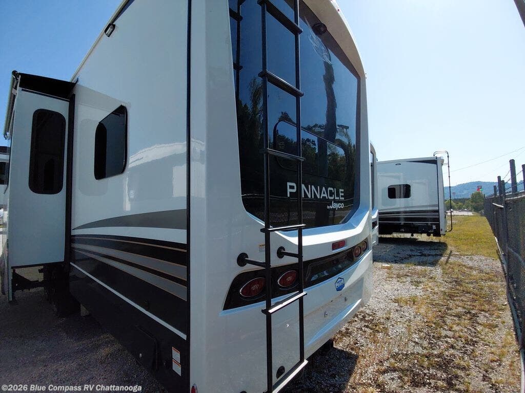 New 2026 Jayco Pinnacle 38FBRK available in Ringgold, Georgia