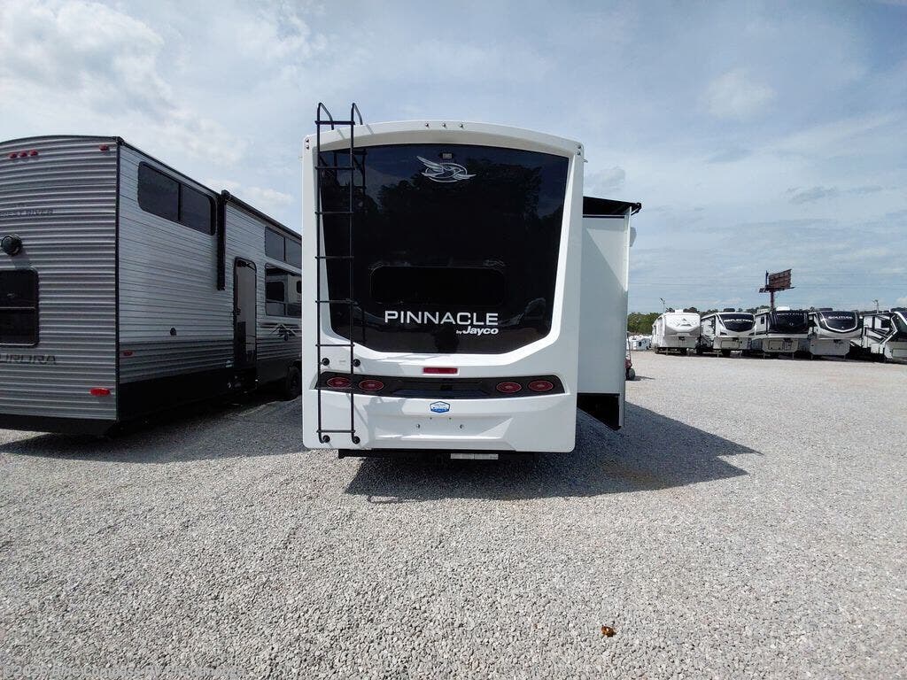 New 2026 Jayco Pinnacle 38FBRK available in Ringgold, Georgia