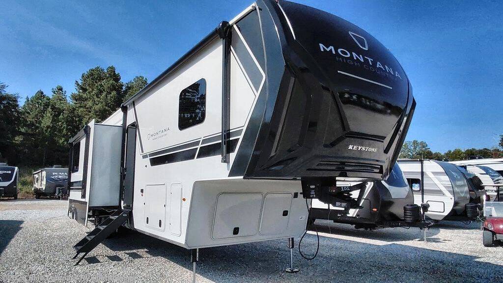 New 2027 Keystone Montana High Country 391TB available in Ringgold, Georgia