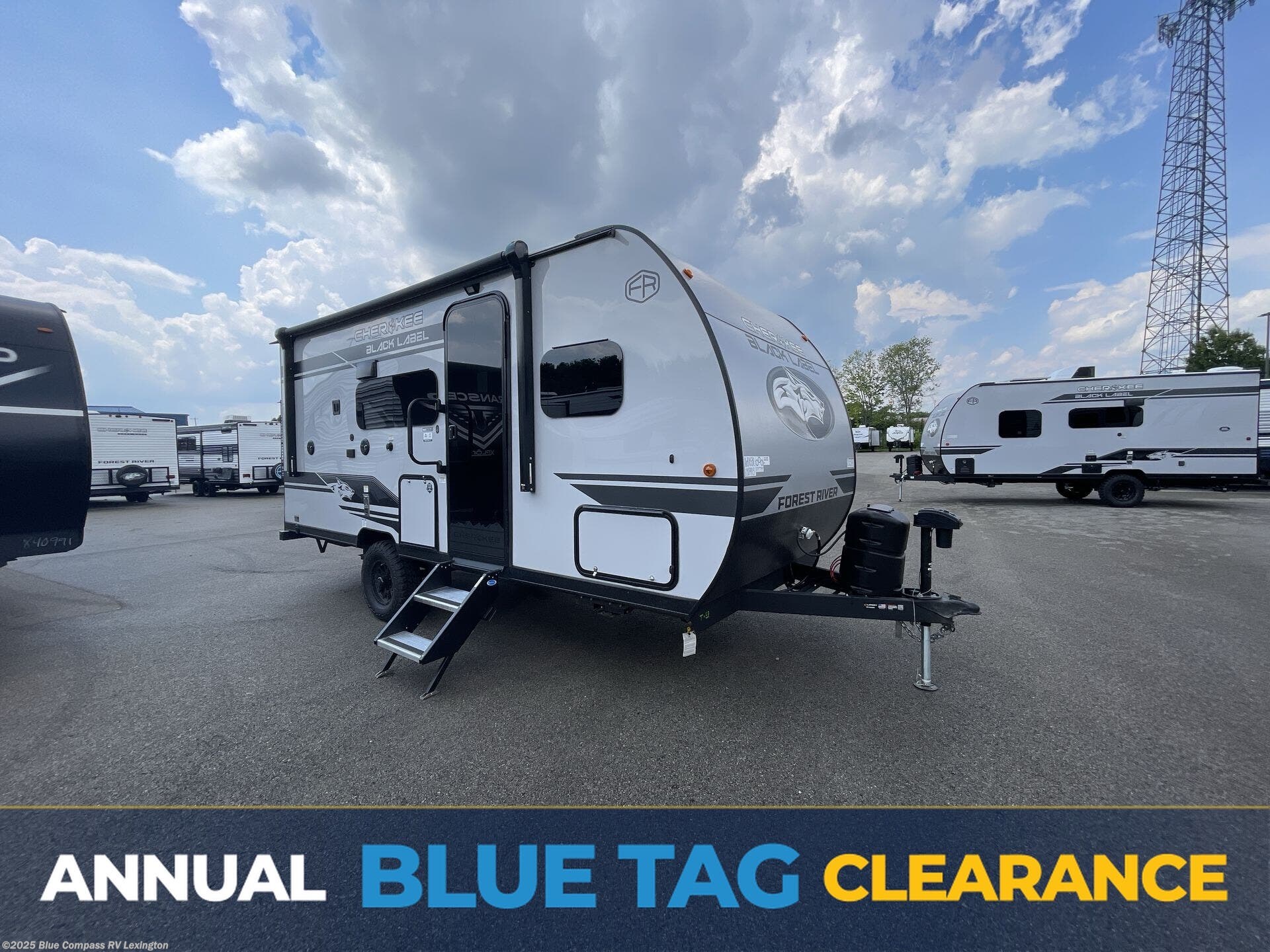 New 2026 Forest River Cherokee Wolf Pup Black Label 16BHSBLW available in Georgetown, Kentucky