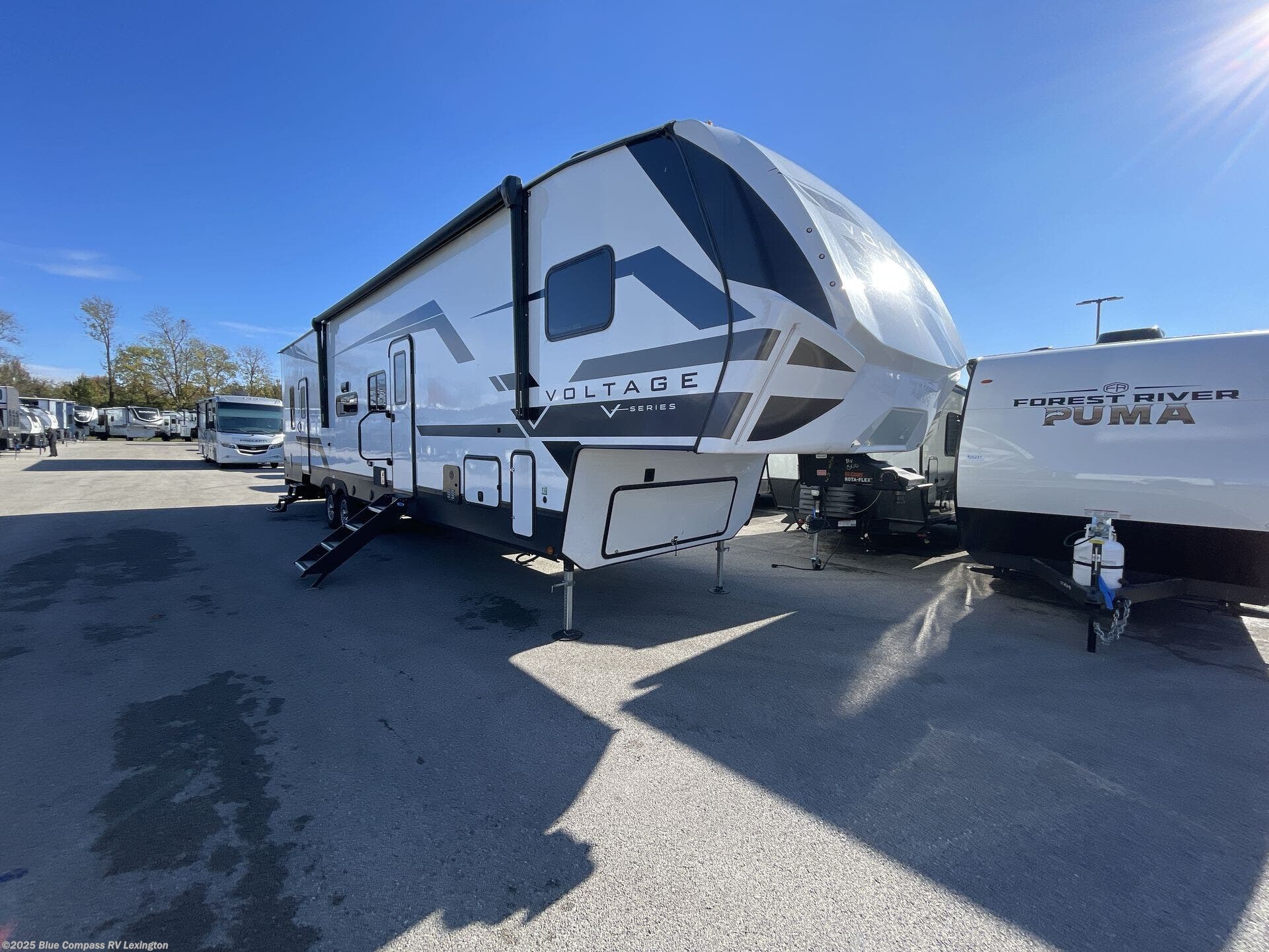 Used 2025 Dutchmen Voltage V-Series 3800 available in Georgetown, Kentucky