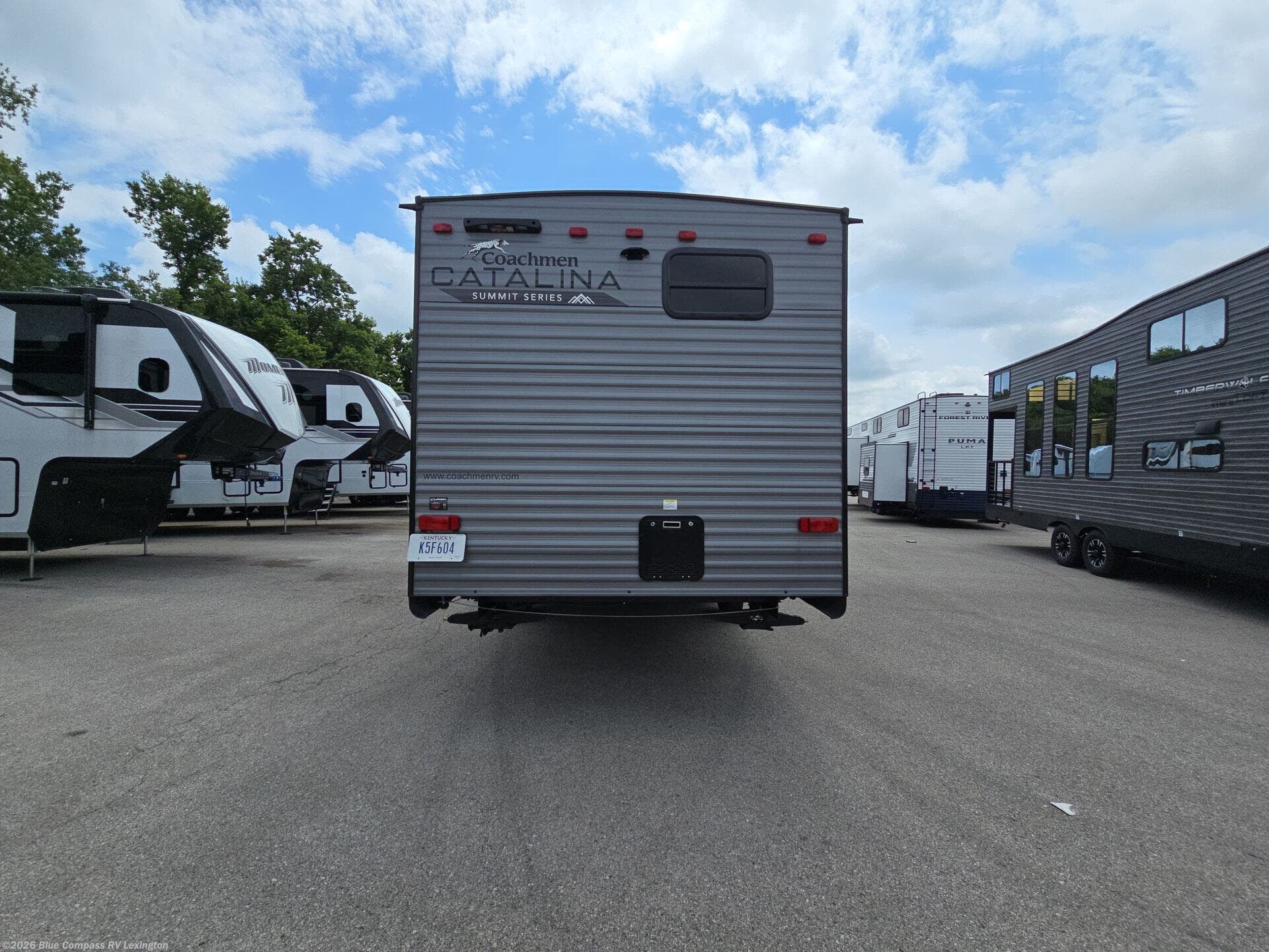 Used 2024 Coachmen Catalina Summit Series 8 261BH available in Georgetown, Kentucky