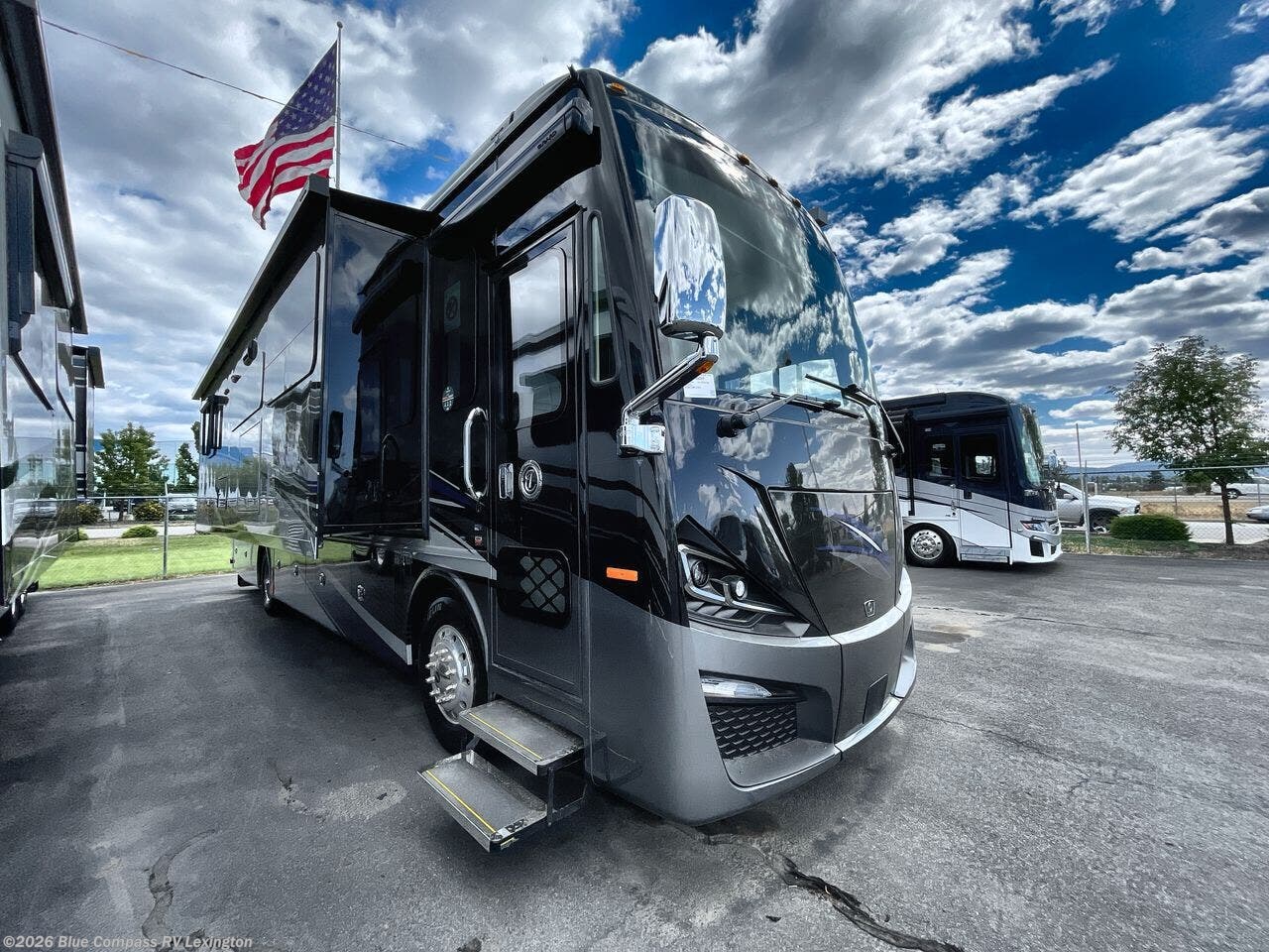 New 2027 Tiffin Phaeton 37 BH available in Georgetown, Kentucky