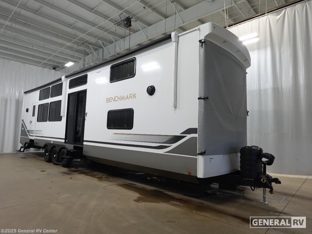 New 2026 Alliance RV Benchmark 44LFT available in West Palm Beach, Florida