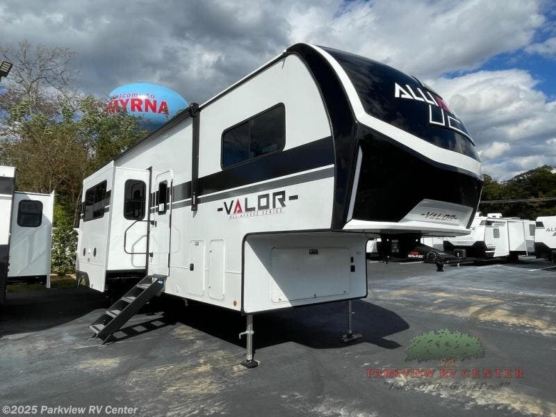New 2026 Alliance RV Valor All-Access 32A10 available in Smyrna, Delaware