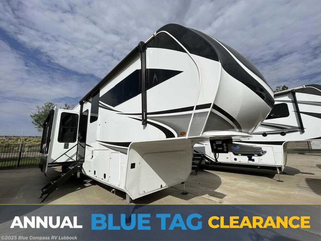 New 2025 Grand Design Solitude 391DL available in Lubbock, Texas