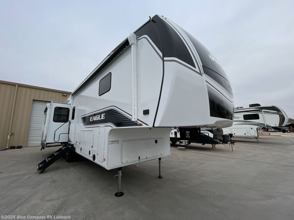 New 2026 Jayco Eagle 321RSTS available in Lubbock, Texas