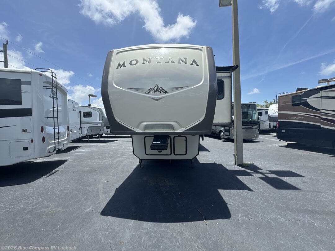 Used 2018 Keystone Montana 3160 available in Lubbock, Texas