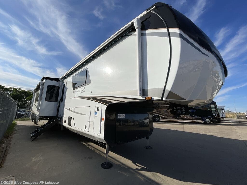 New 2026 Jayco Pinnacle 38FBRK available in Lubbock, Texas