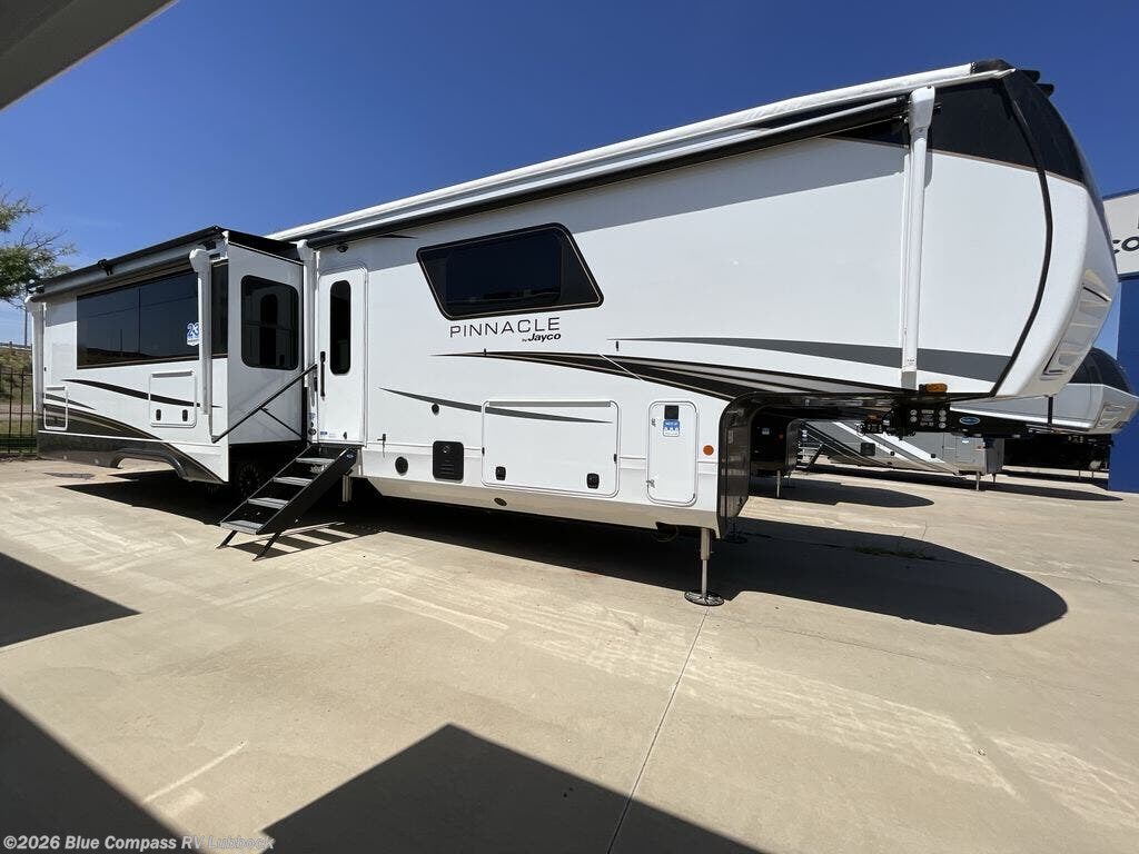 New 2026 Jayco Pinnacle 38FBRK available in Lubbock, Texas