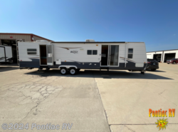 Used 2007 Keystone Hornet Retreat 38DQDS available in Pontiac, Illinois