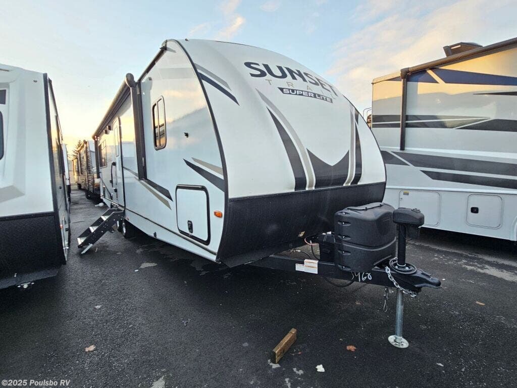 Used 2022 CrossRoads Sunset Trail Super Lite 268RL available in Kent, Washington