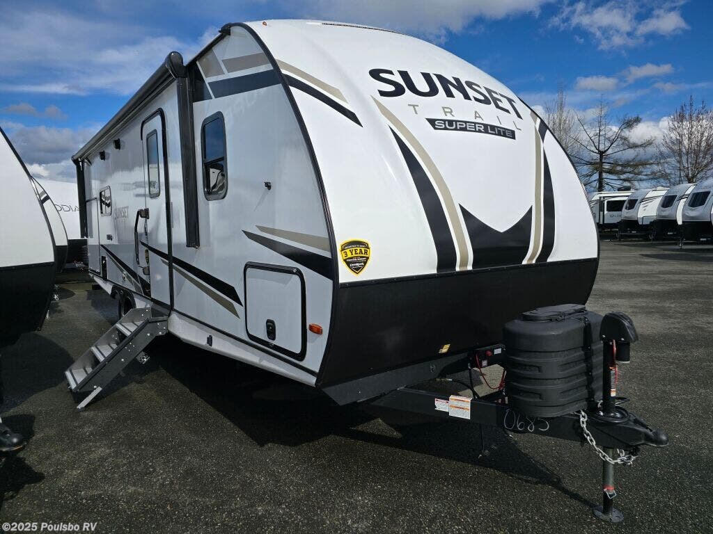 New 2024 CrossRoads Sunset Trail Super Lite SS253RB available in Everett, Washington