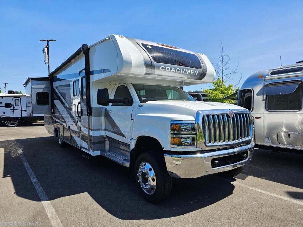 New 2025 Coachmen Entourage 340BH available in Sumner, Washington