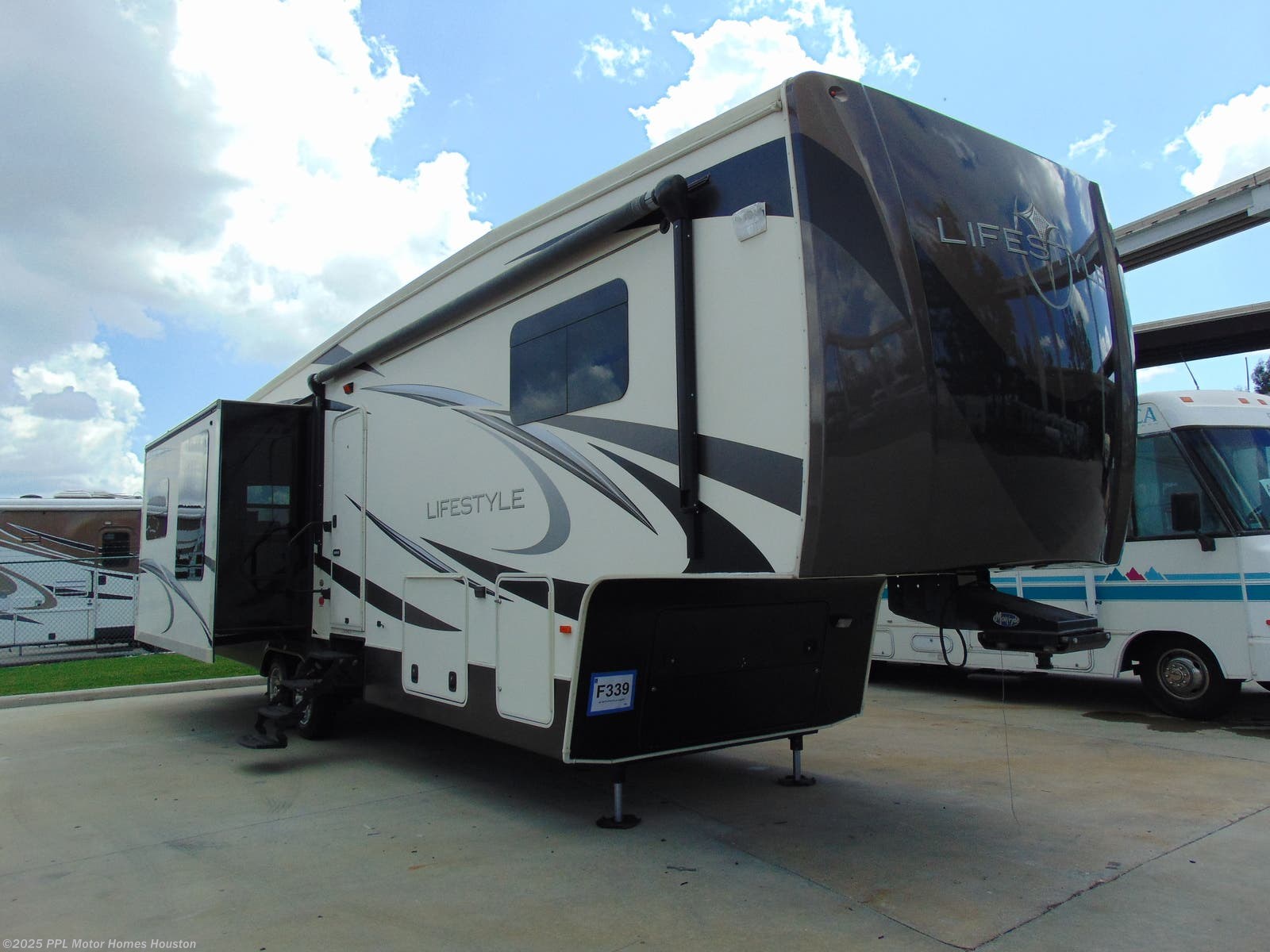 Used Rv Houston >> 2015 Evergreen Rv Rv Lifestyle Luxury Ls37cksl For Sale In Houston Tx 77074 F339 Used Rv Houston >> 2015 Evergreen Rv Rv Lifestyle Luxury Ls37cksl For Sale In Houston Tx 77074 F339