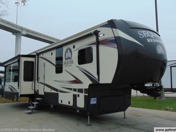 2017 Thor Redwood Sequoia 38GKS available in Houston, TX