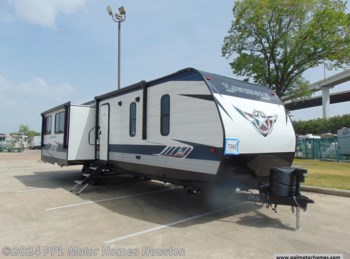 Used 2021 CrossRoads Longhorn 340RE available in Houston, Texas