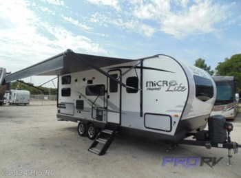 Used 2019 Forest River Flagstaff Micro Lite 25BRDS available in Colleyville, Texas
