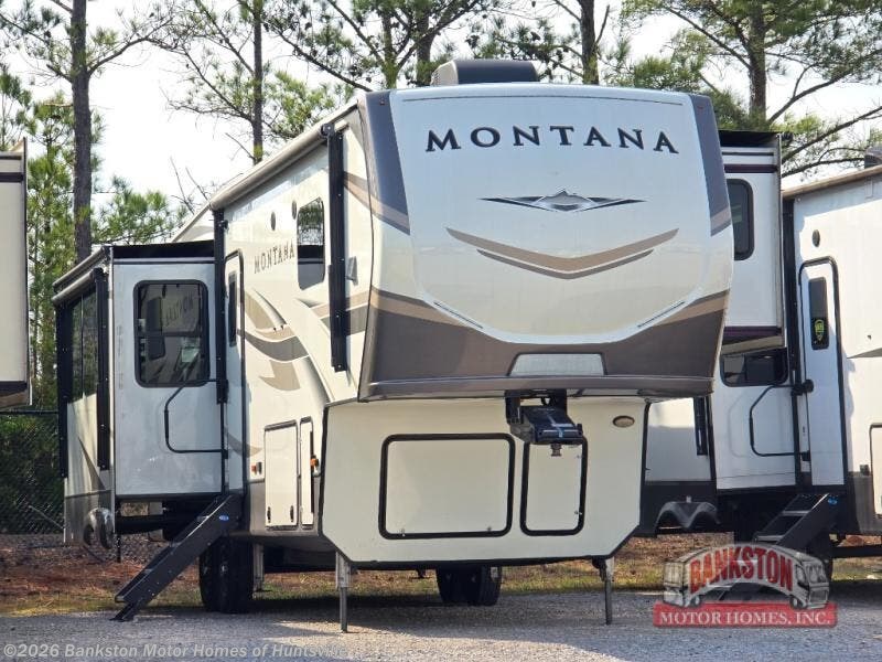 Used 2020 Keystone Montana 3121RL available in Huntsville, Alabama