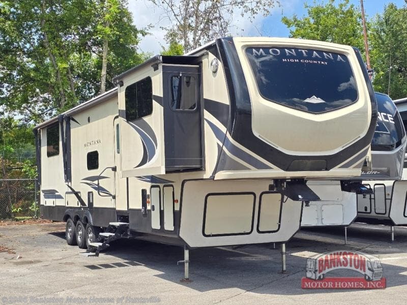 Used 2018 Keystone Montana 381TH available in Huntsville, Alabama
