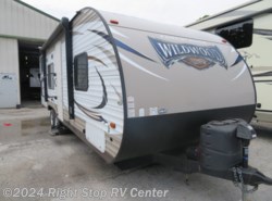 Used 2018 Forest River Wildwood X-Lite 261BHXL available in Lebanon Junction, Kentucky