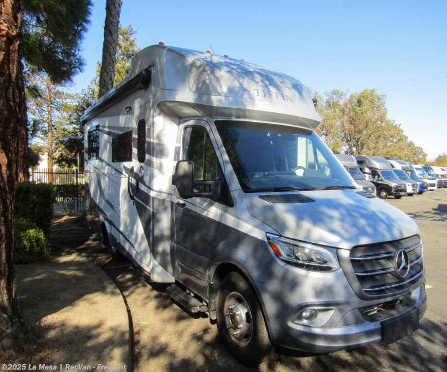 New 2026 Tiffin Wayfarer 25XLW available in Fremont, California