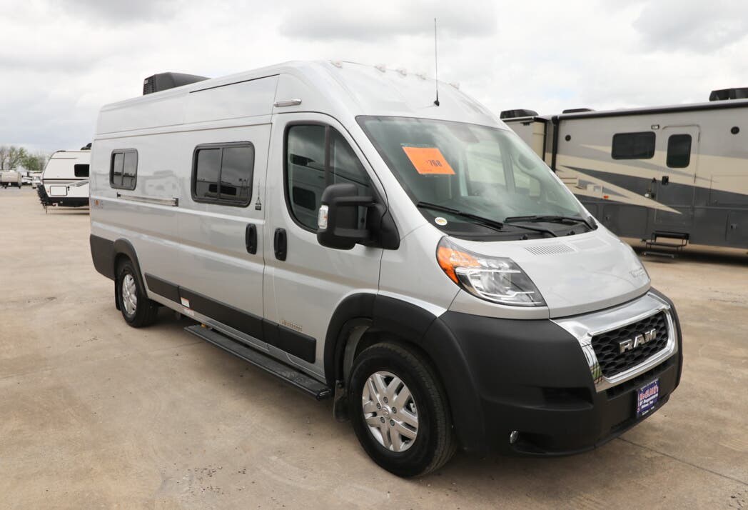 2022 Winnebago Solis 59PX