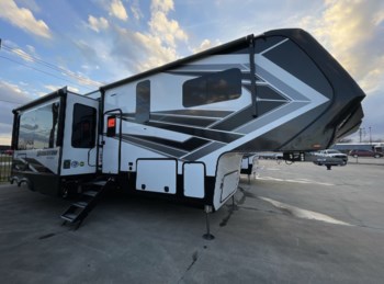 New 2022 Grand Design Momentum 397TH-R available in Fort Worth, Texas