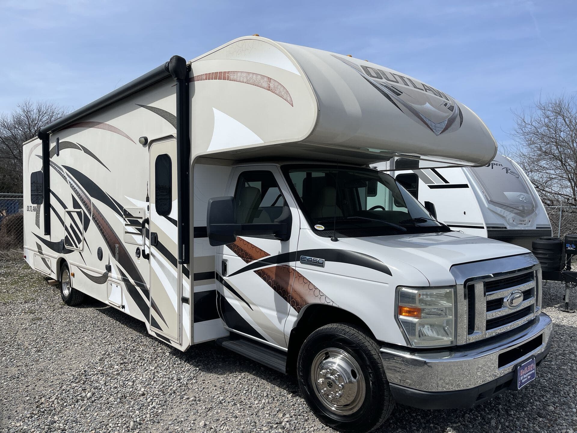 Used 2016 Thor Motor Coach Outlaw 29H available in Rockwall, Texas