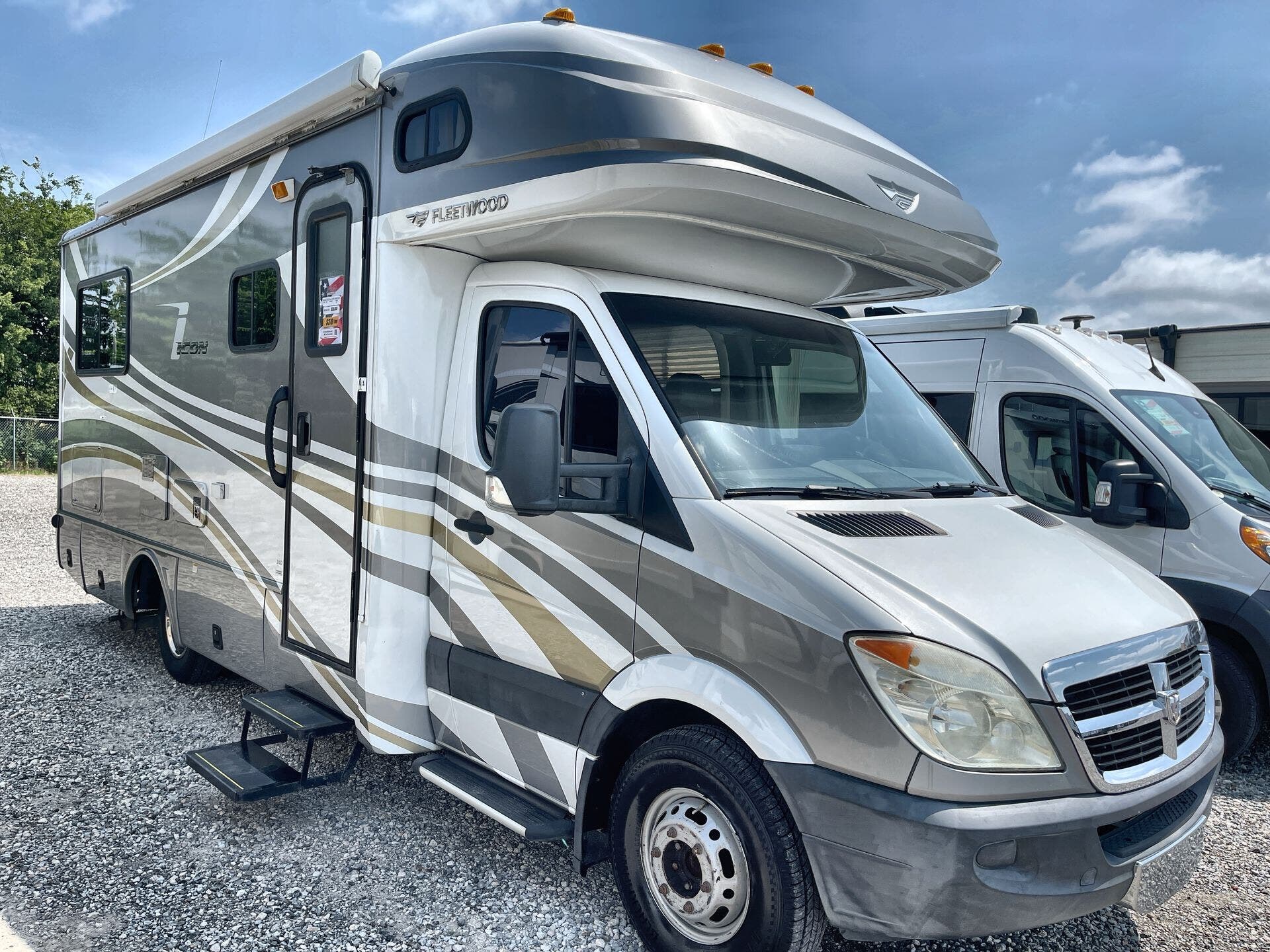 Used 2008 Fleetwood Icon 24D available in Rockwall, Texas