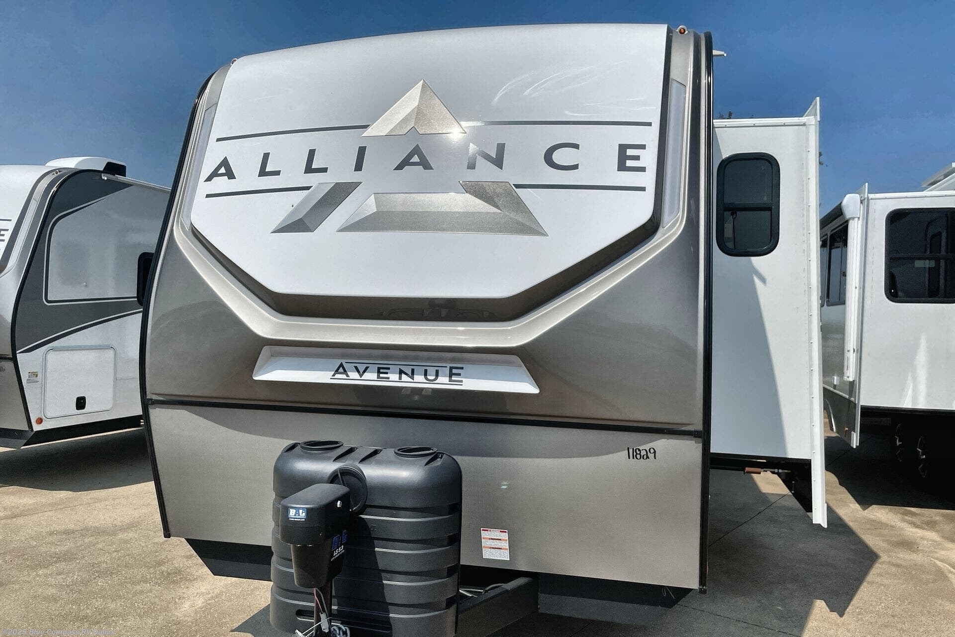 New 2026 Alliance RV Avenue 332RL available in Mesquite, Texas