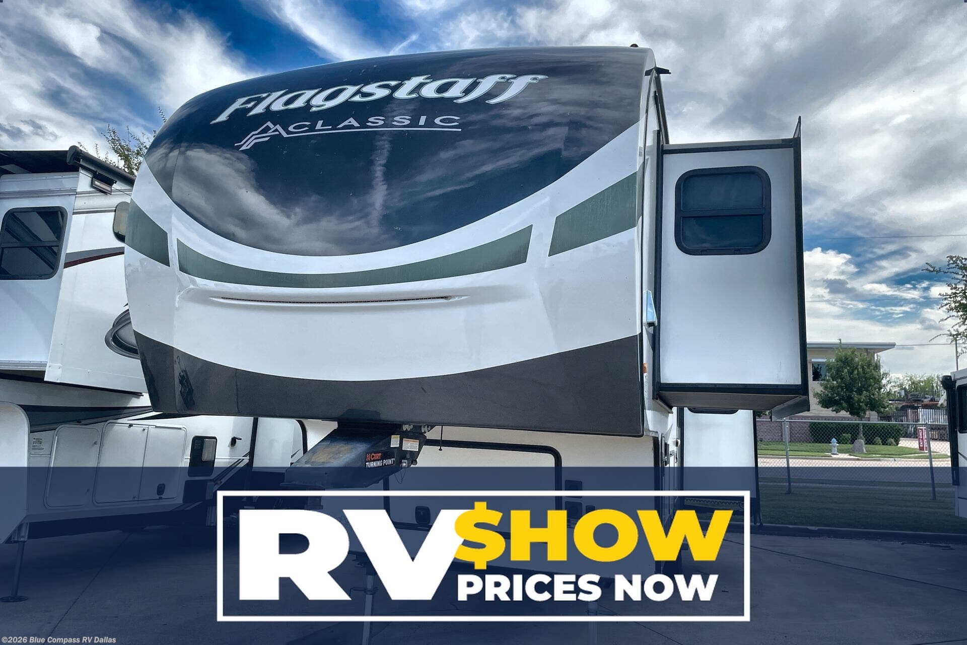 Used 2023 Forest River Flagstaff Classic 8529CLBS available in Mesquite, Texas