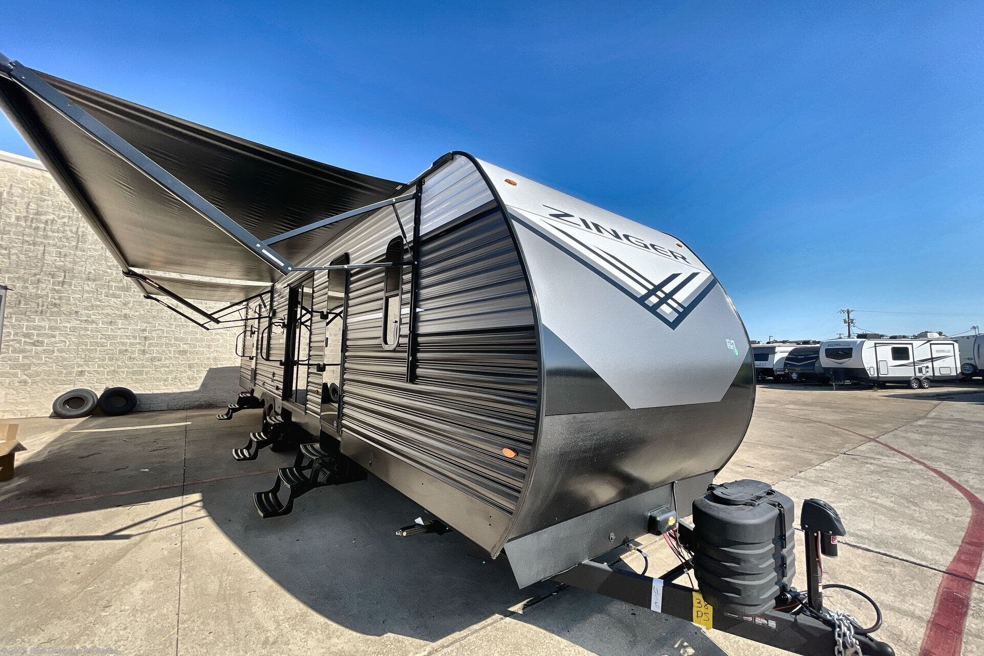 New 2026 CrossRoads Zinger ZR390DB available in Mesquite, Texas