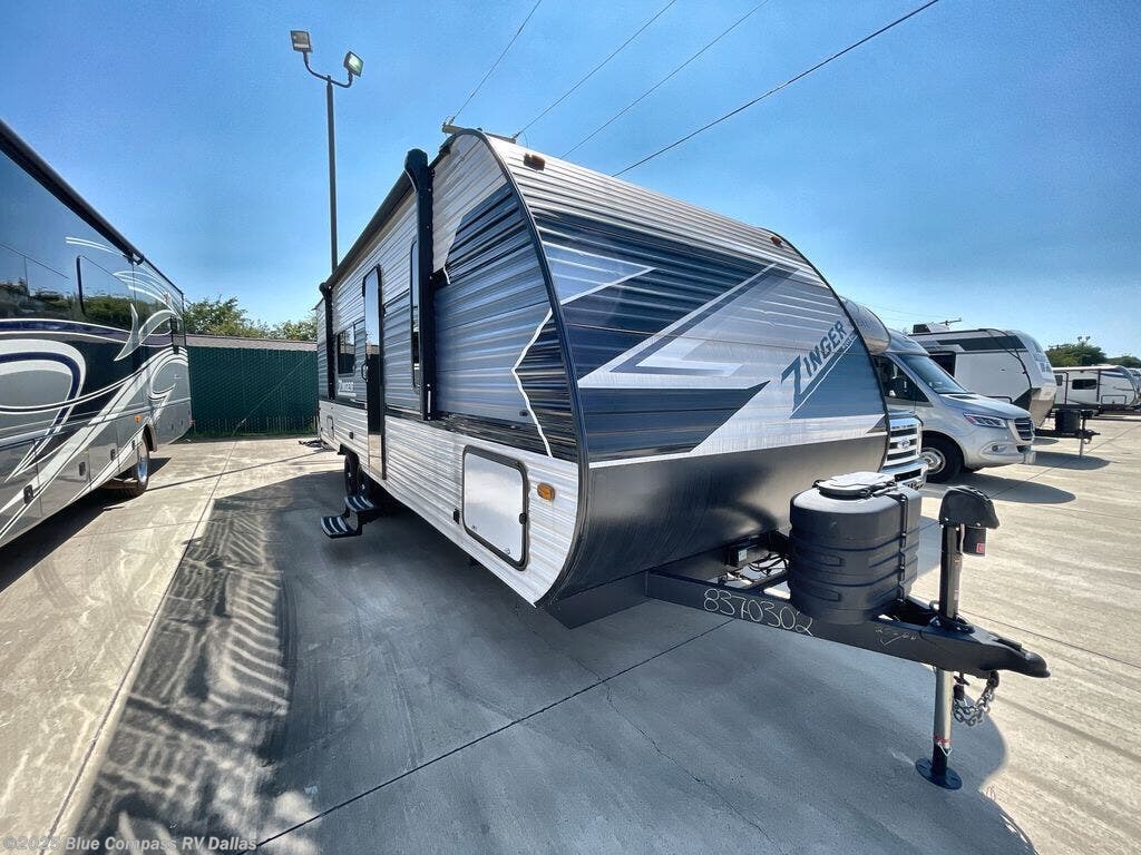 New 2025 CrossRoads Zinger Lite 252BH available in Mesquite, Texas